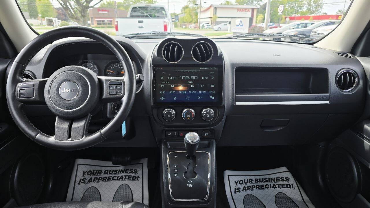 Used 2015 Jeep Patriot High Altitude FWD image 14