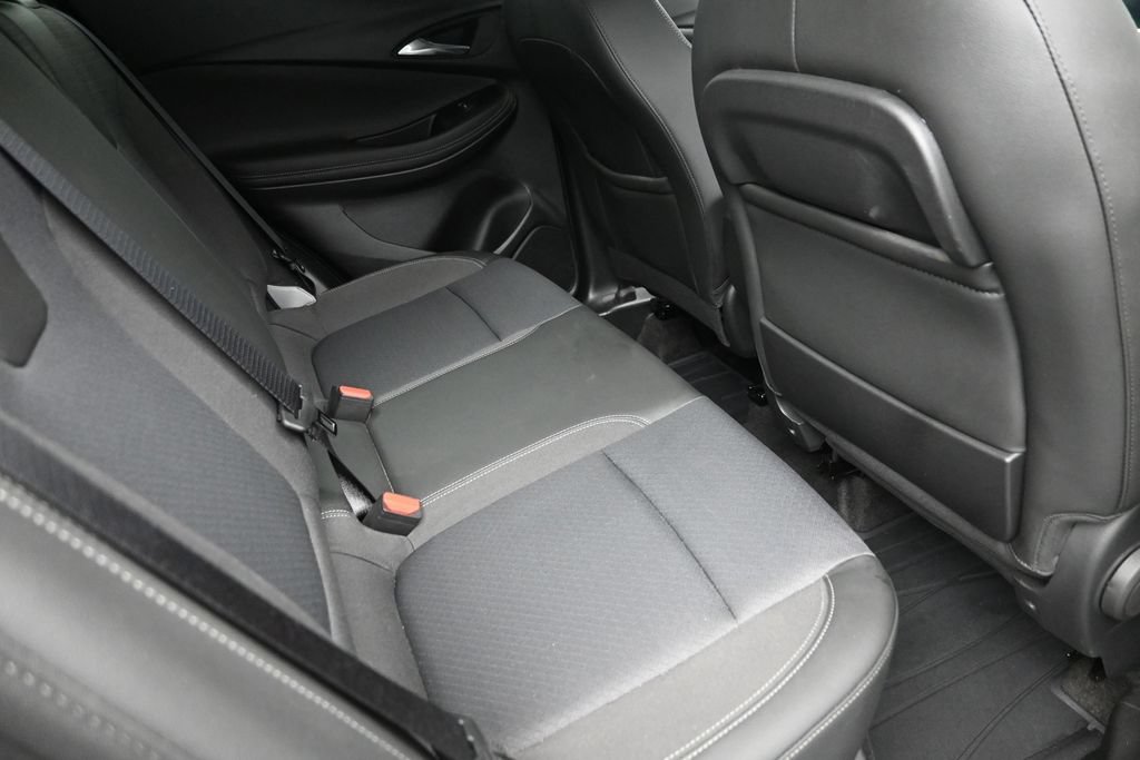 Used 2023 Buick Encore GX Preferred w/ Cold Weather Comfort Package AWD/4WD image 10