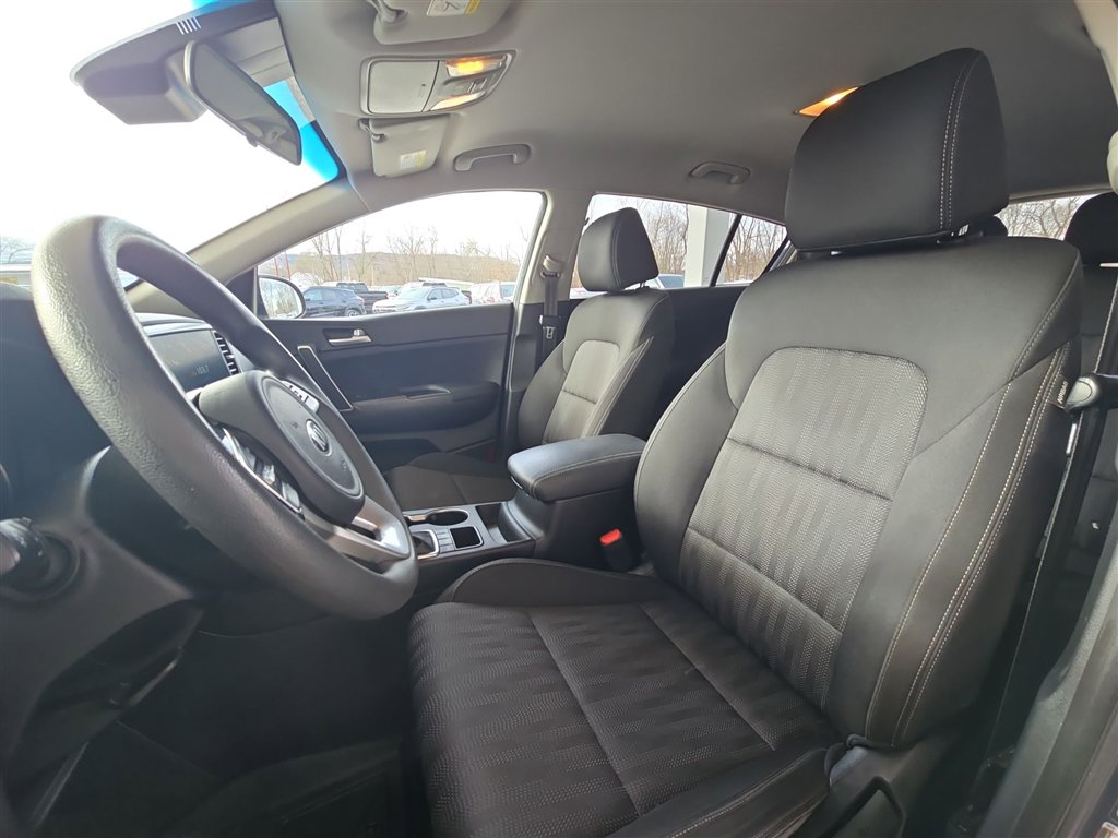 Used 2021 Kia Sportage LX image 17