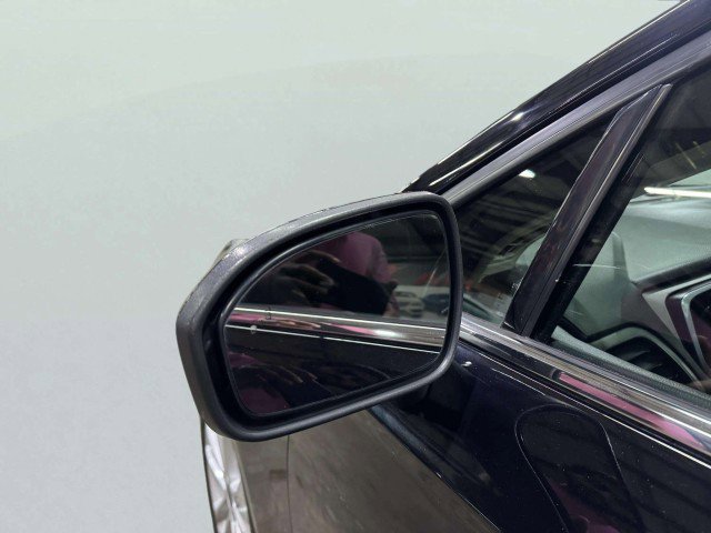 Used 2020 Ford Fusion SE image 11