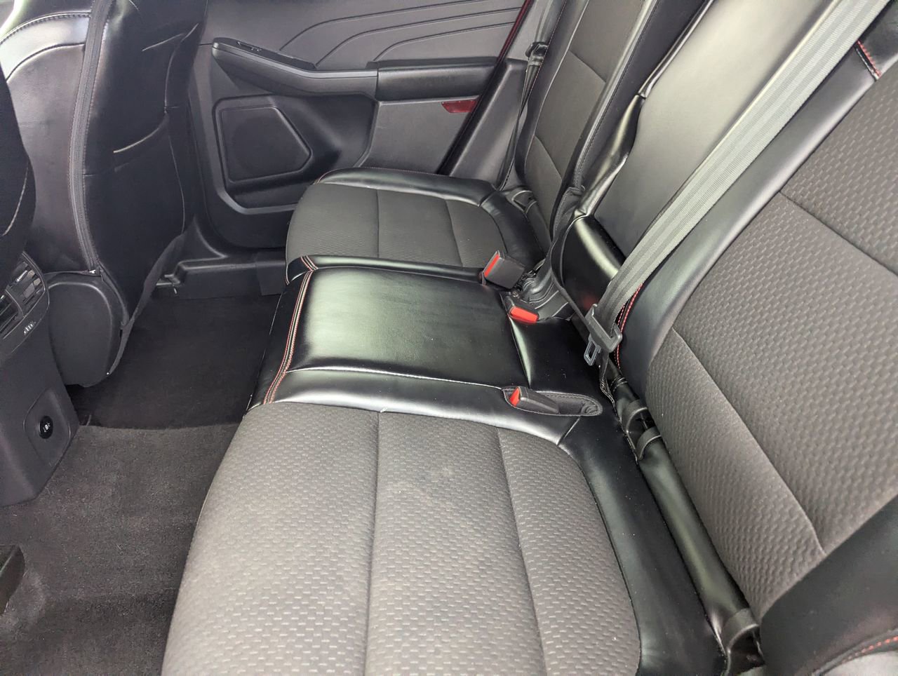 Used 2024 Ford Escape ST-Line AWD/4WD image 16