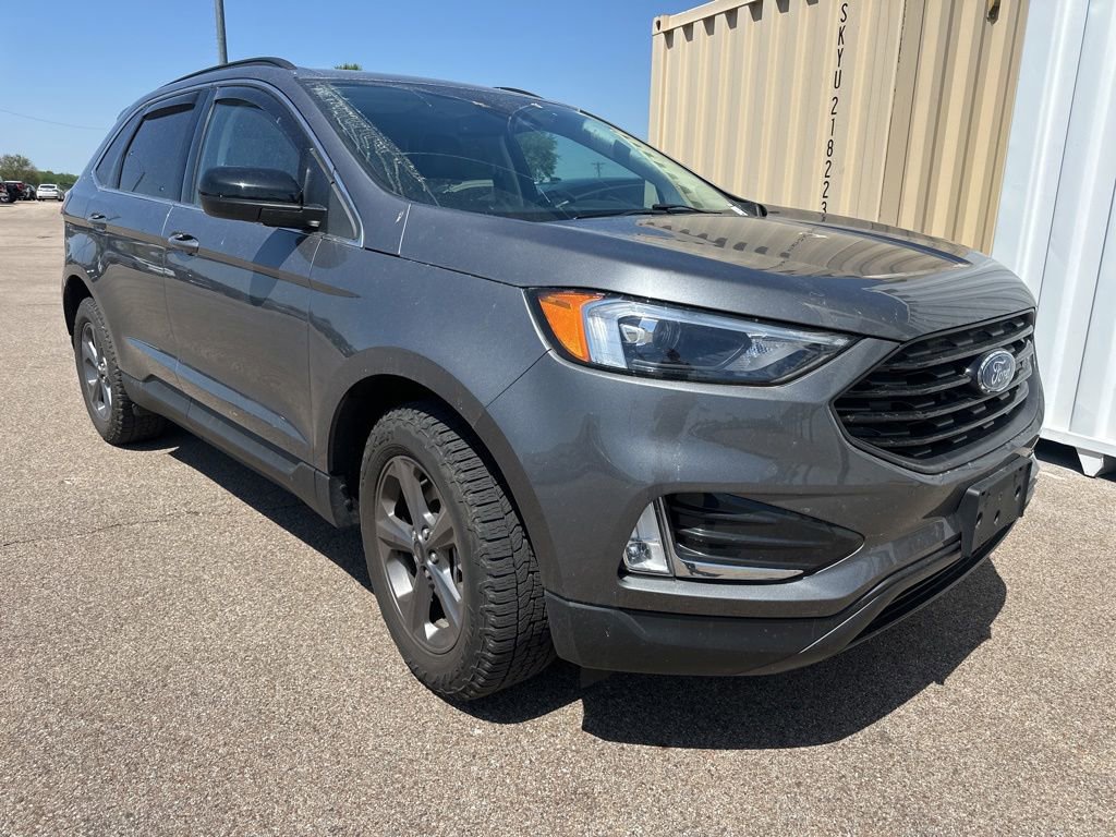 Used 2022 Ford Edge SEL w/ Sport Appearance Package AWD/4WD image 2