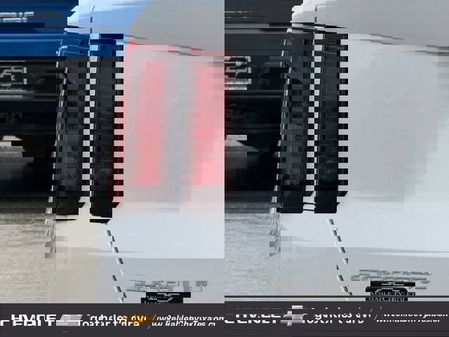 Used 2023 Kia Sorento S image 10