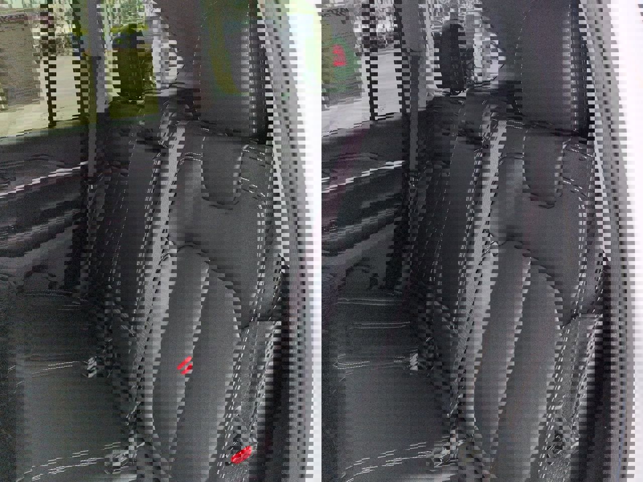 Used 2023 Jeep Grand Cherokee Limited image 13