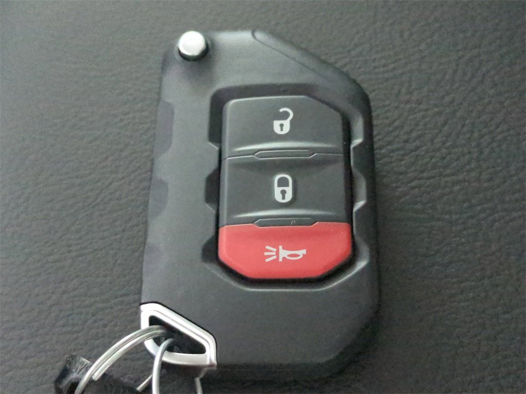 New 2025 Jeep Gladiator Sport image 28