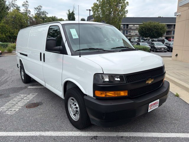Used 2025 Chevrolet Express 2500 Extended w/ Driver Convenience Package RWD image 2