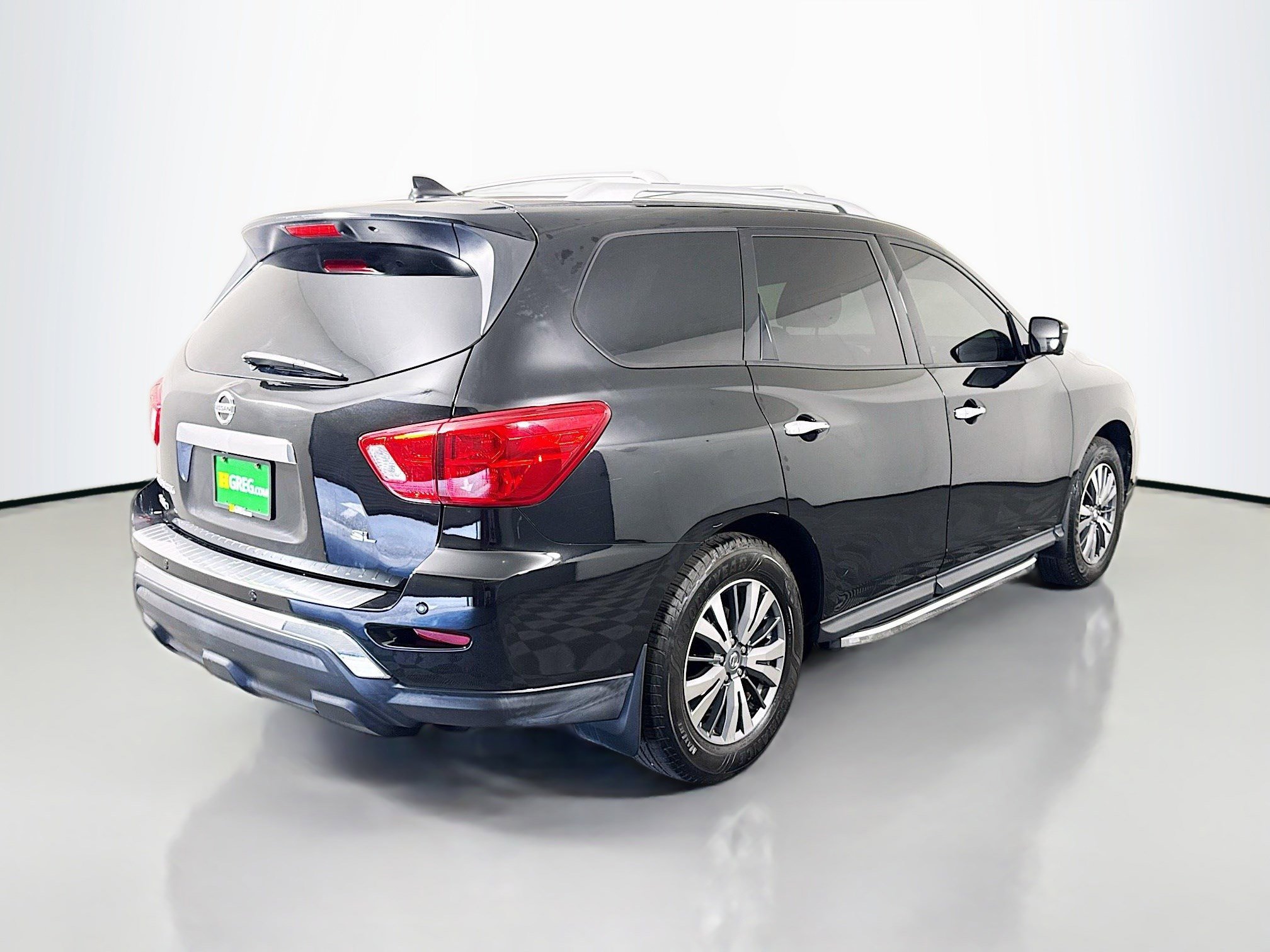 Used 2020 Nissan Pathfinder SL image 10