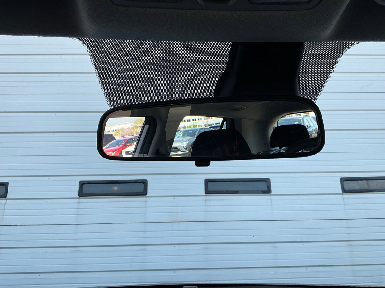 Used 2025 Hyundai Venue SEL image 17