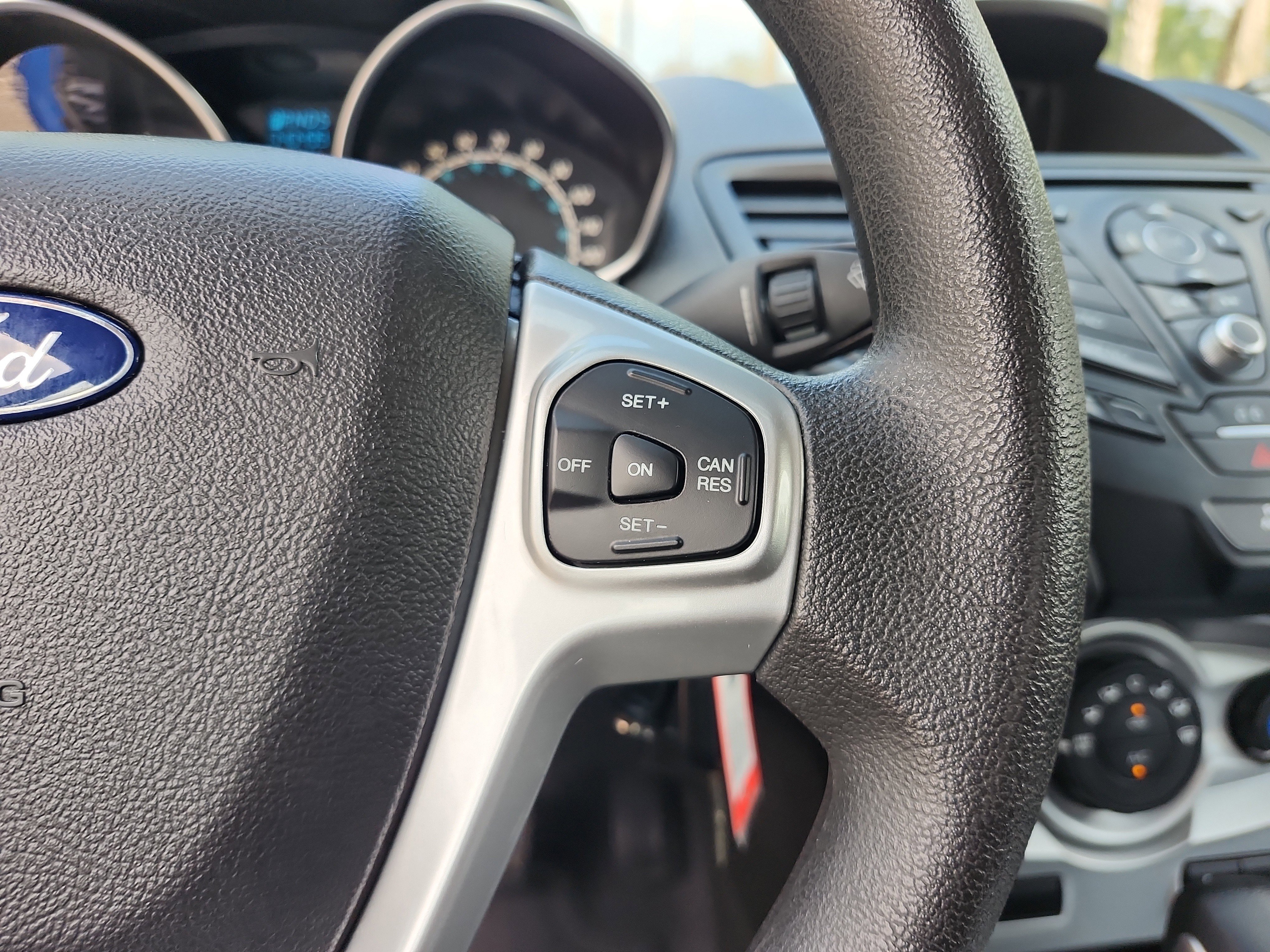 Used 2018 Ford Fiesta SE FWD image 27