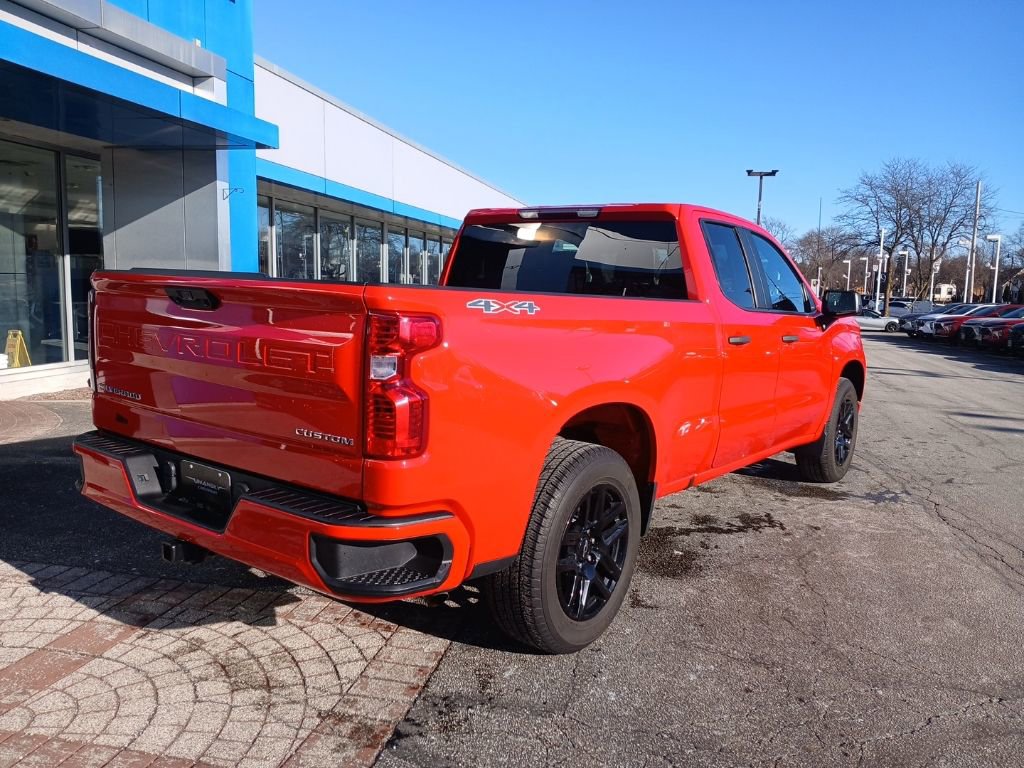 Certified 2023 Chevrolet Silverado 1500 Custom image 10