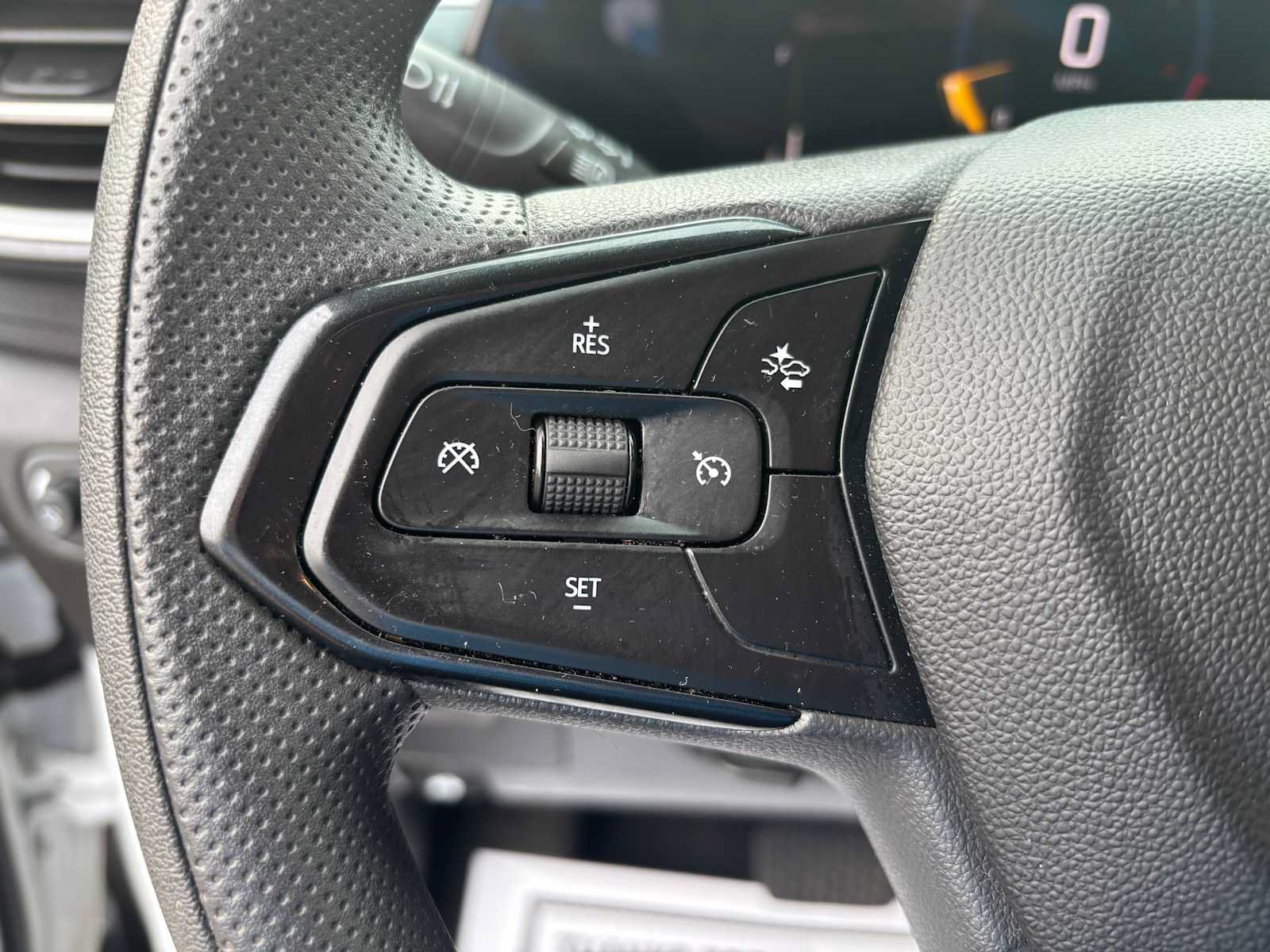 Used 2025 Chevrolet TrailBlazer LT AWD/4WD image 19