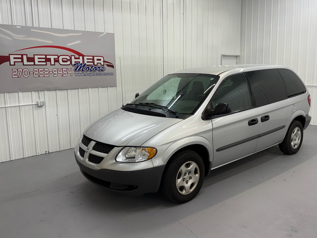Used 2002 Dodge Caravan SE image 2
