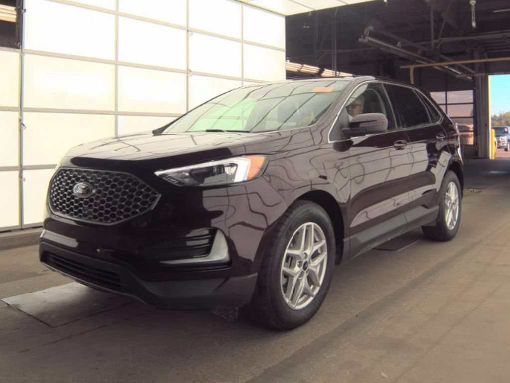 Used 2023 Ford Edge SEL AWD/4WD image 2