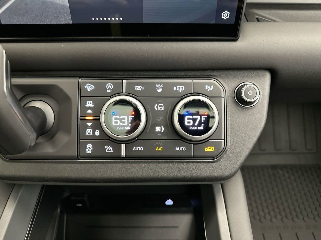 Certified 2025 Land Rover Defender 110 S image 12