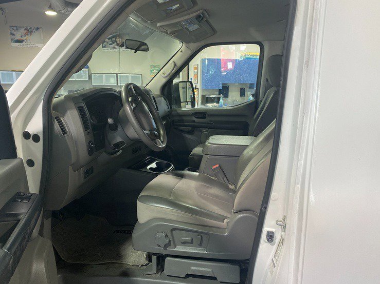 Used 2020 Nissan NV 3500 SV image 13