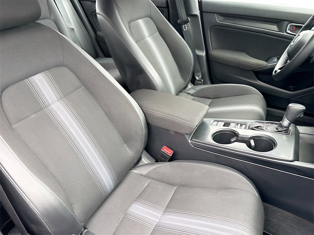 Used 2025 Honda Civic Sport image 25