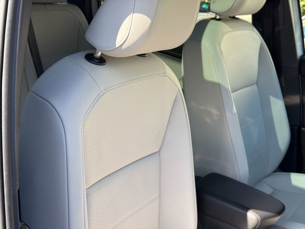 Used 2018 Volkswagen Tiguan SEL w/ R-Line Package image 11