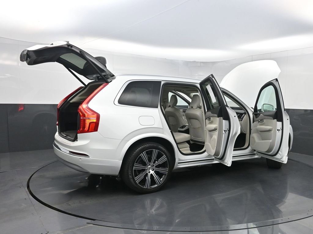 Used 2022 Volvo XC90 T6 Inscription w/ Climate Package image 41
