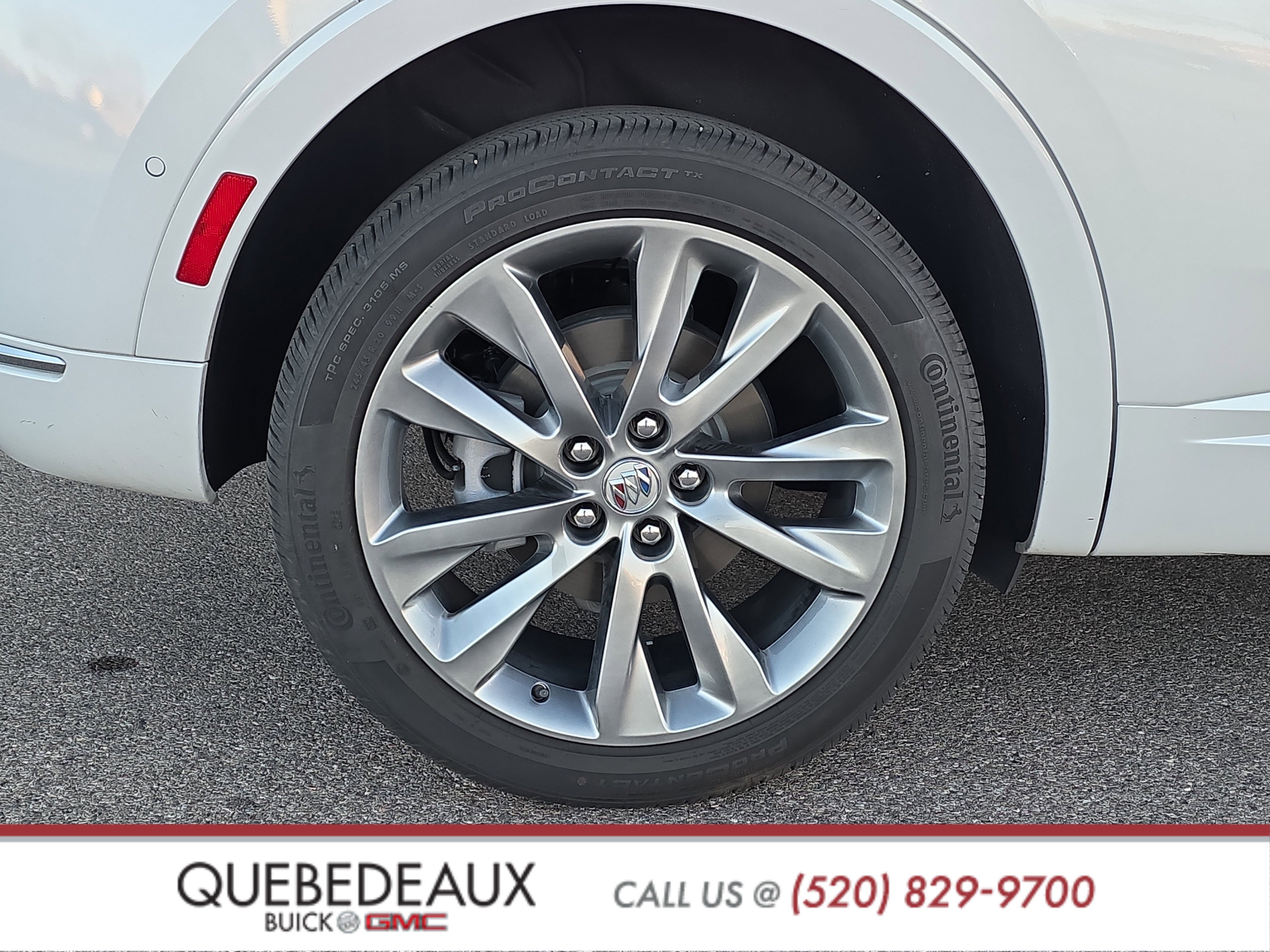 Used 2023 Buick Envision Avenir image 10