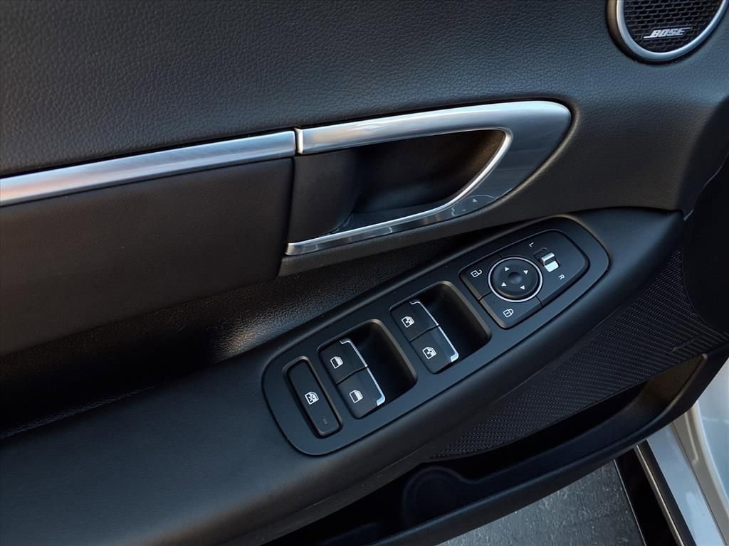 Used 2023 Hyundai Sonata SEL w/ Cargo Package image 17