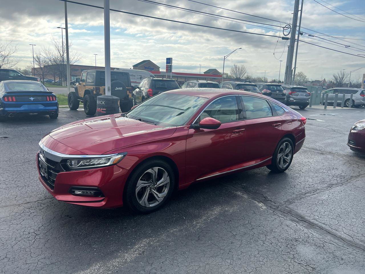 Used 2018 Honda Accord EX image 2