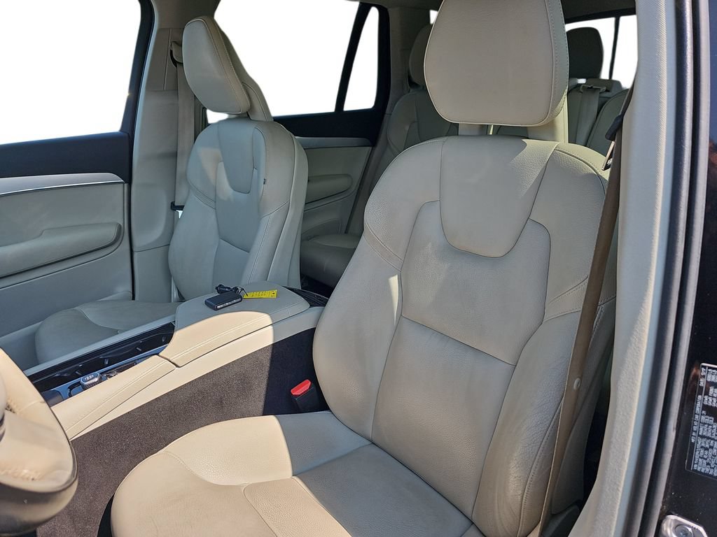 Used 2018 Volvo XC90 T5 Momentum w/ Convenience Package AWD/4WD image 15
