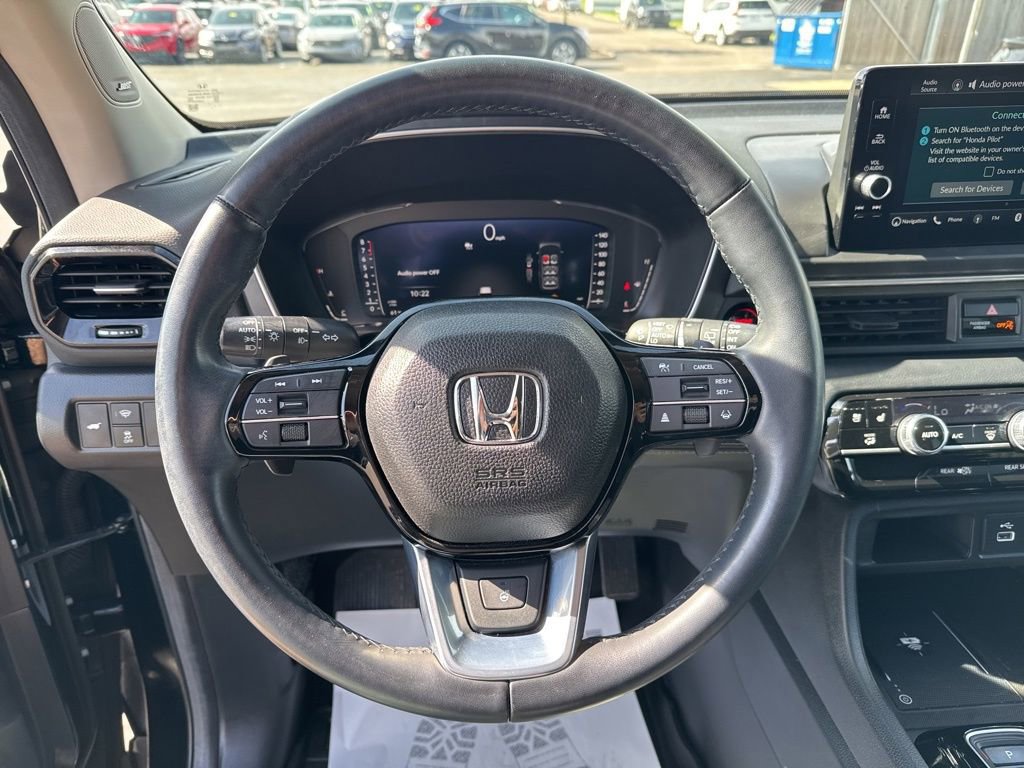 Used 2025 Honda Pilot Elite image 15