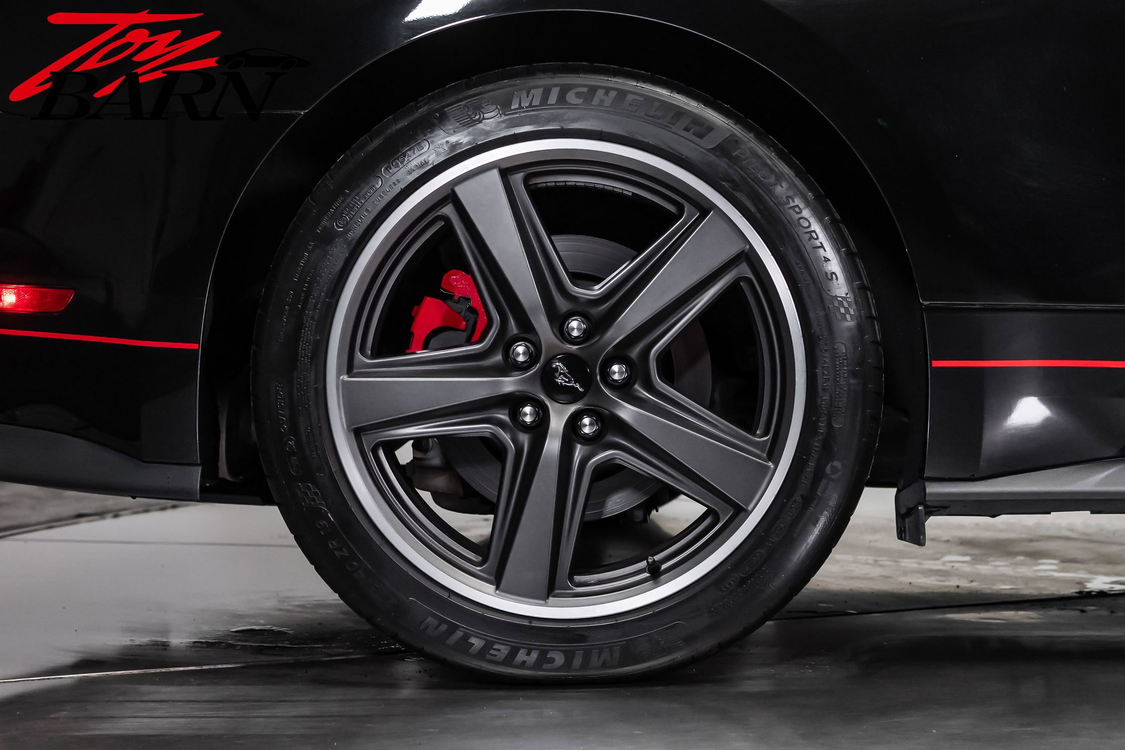Used 2022 Ford Mustang Mach 1 RWD image 15