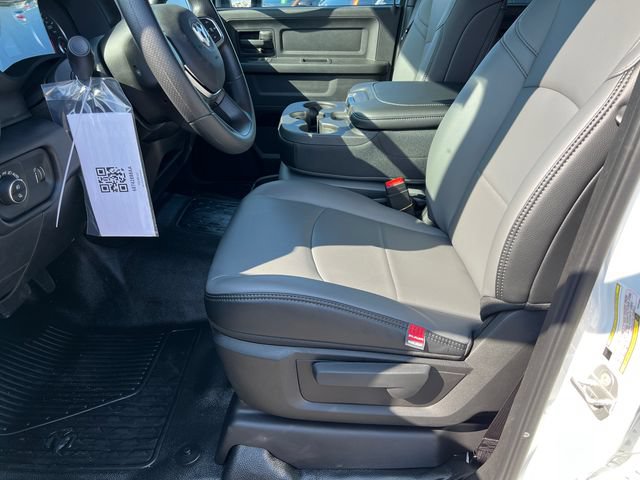 New 2026 RAM 5500 Tradesman AWD/4WD image 19