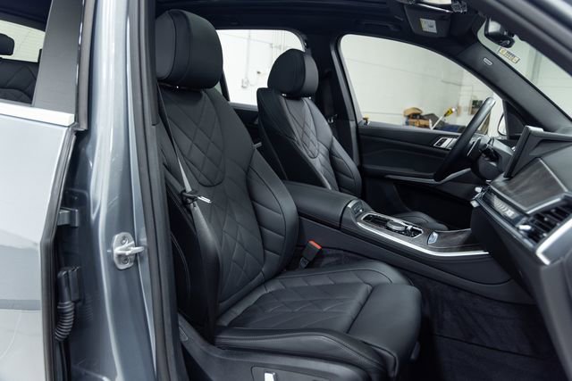Certified 2024 BMW X5 xDrive40i w/ Premium Package image 25