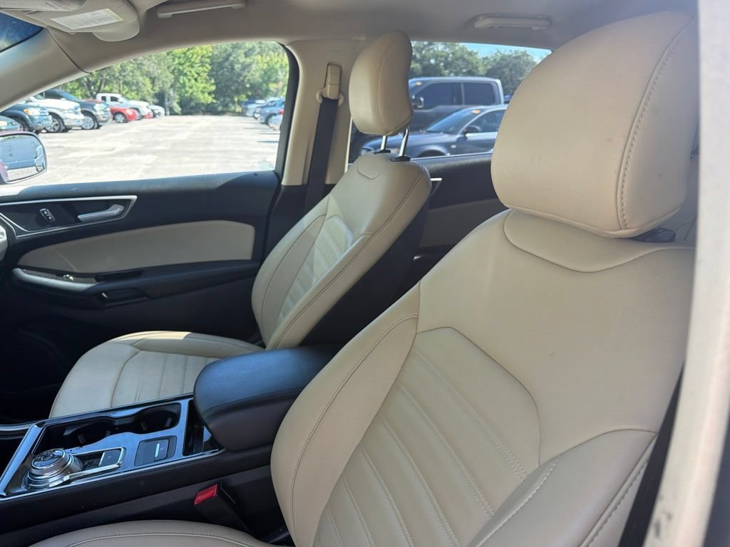 Used 2019 Ford Edge SEL w/ Equipment Group 201A FWD image 10