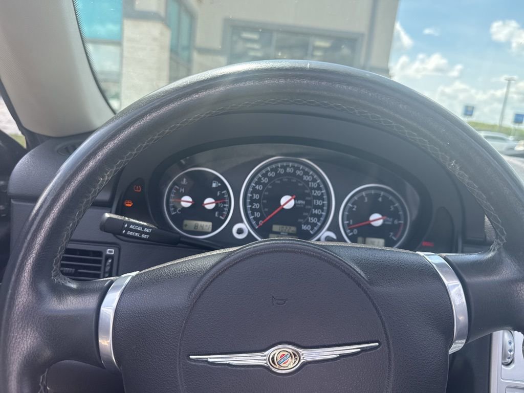 Used 2005 Chrysler Crossfire Limited RWD image 11