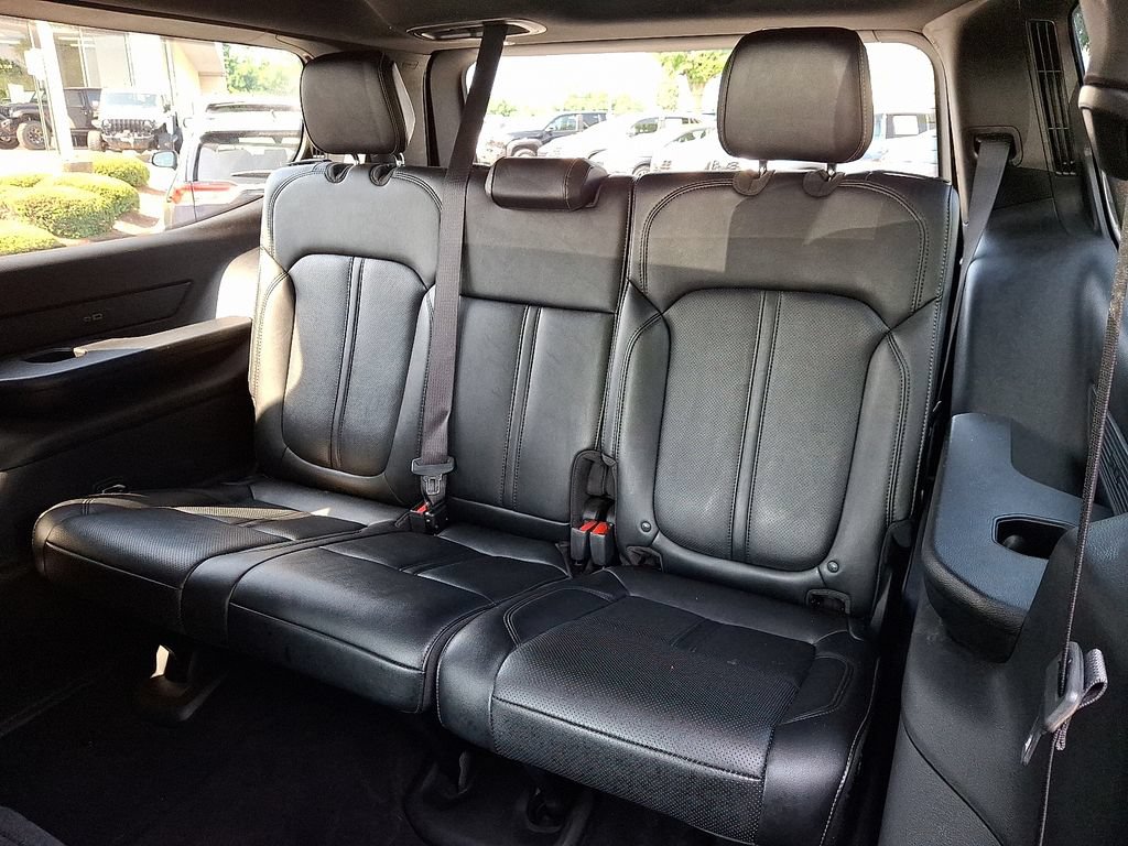 Certified 2024 Jeep Wagoneer Series II w/ Flexible Seating Group AWD/4WD image 10