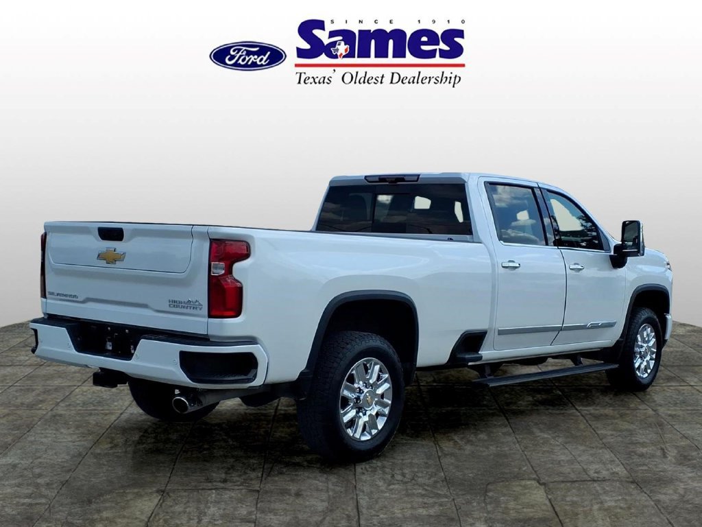 Used 2024 Chevrolet Silverado 3500 High Country w/ High Country Premium Package AWD/4WD image 5