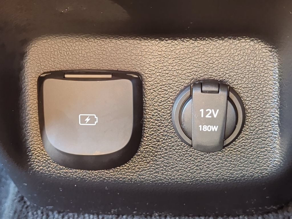 Used 2026 Genesis GV80 2.5T AWD/4WD image 32