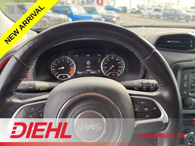 Certified 2016 Jeep Renegade Trailhawk image 13