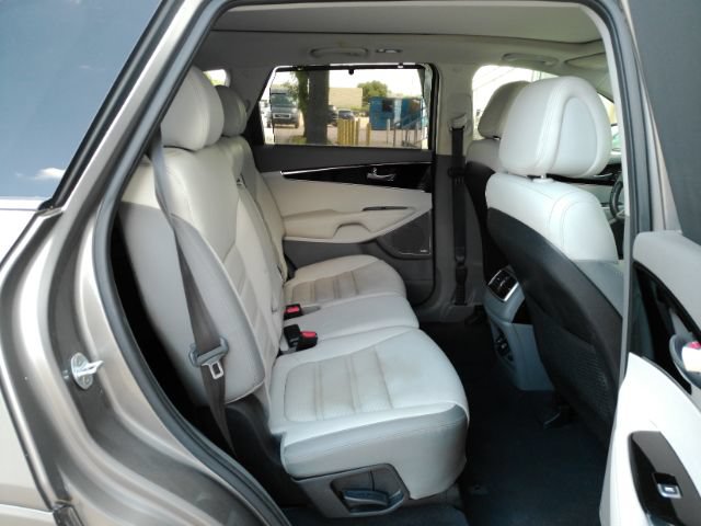 Used 2016 Kia Sorento SX AWD/4WD image 29