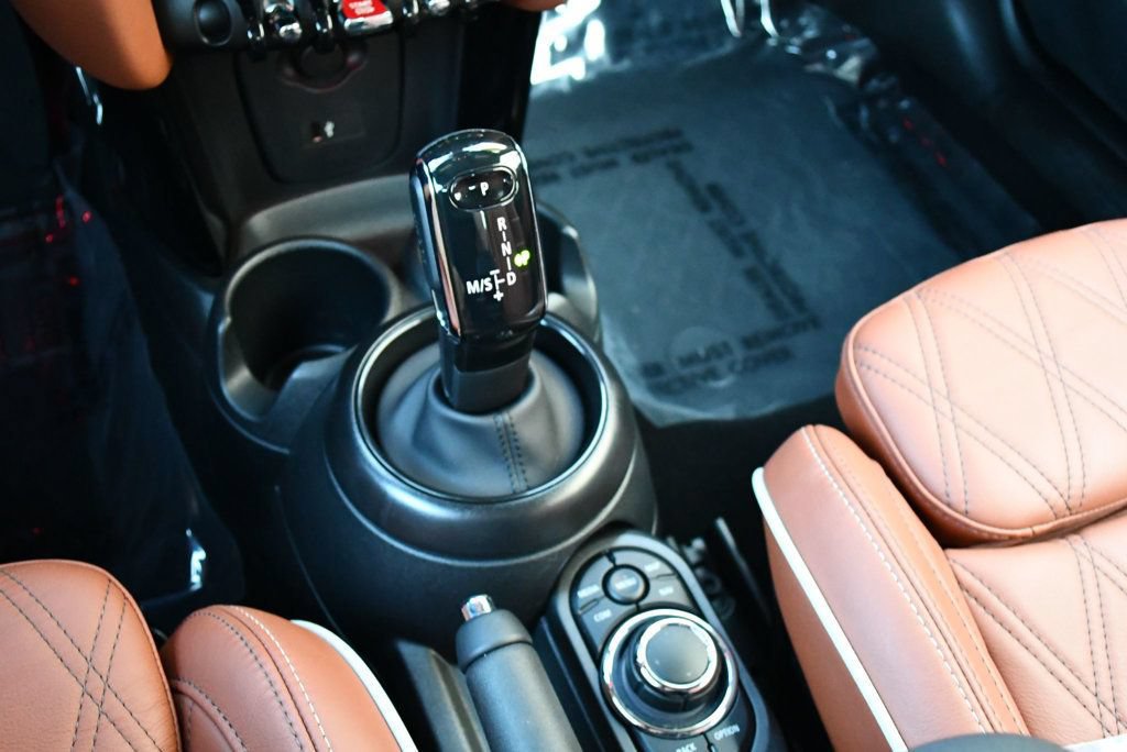 Used 2024 MINI Cooper S w/ Signature Upholstery Package FWD image 69