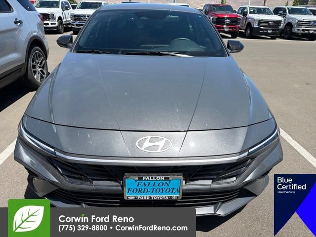 Used 2025 Hyundai Elantra Sport FWD image 2