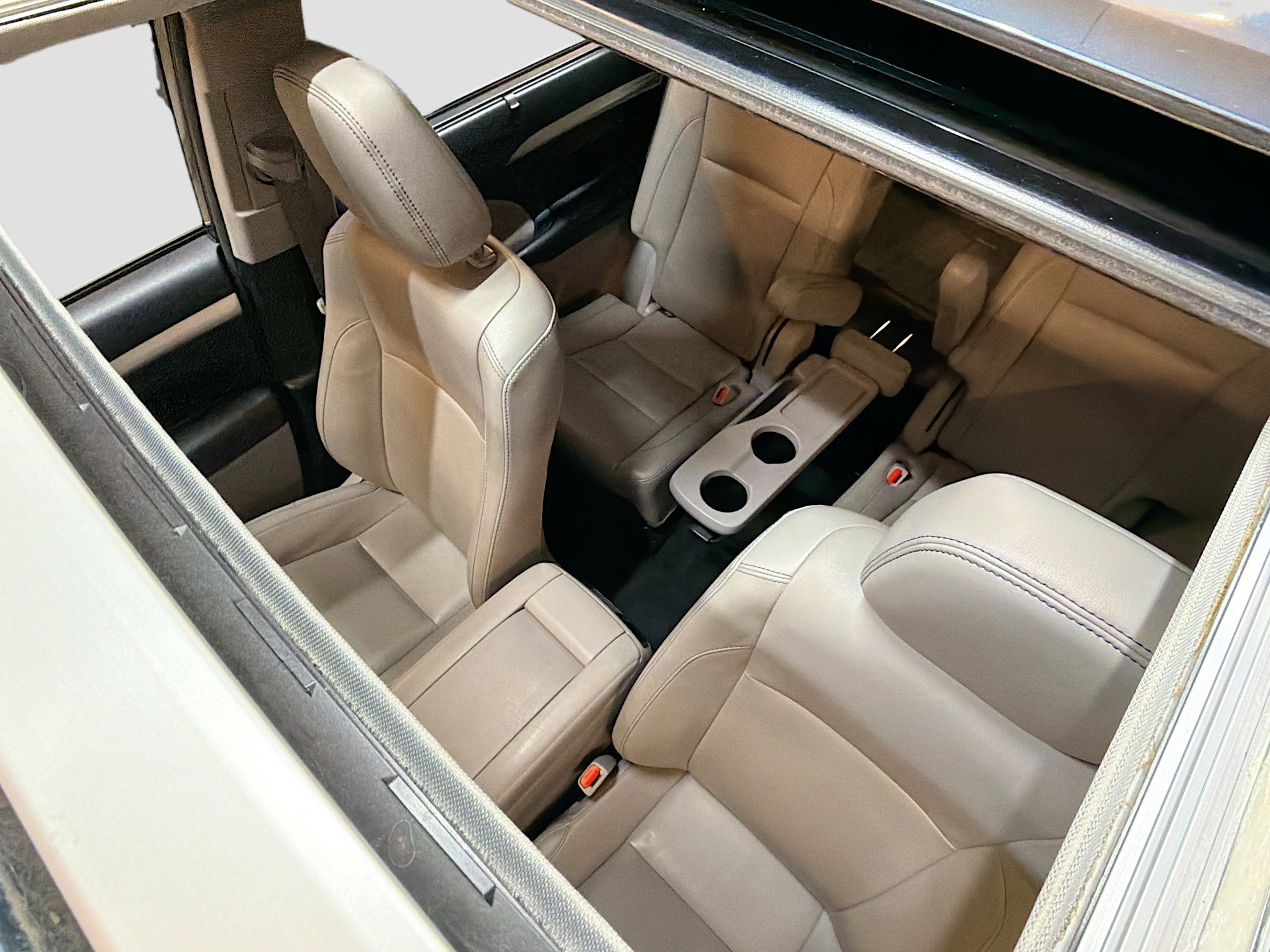 Used 2018 Toyota Highlander XLE image 27