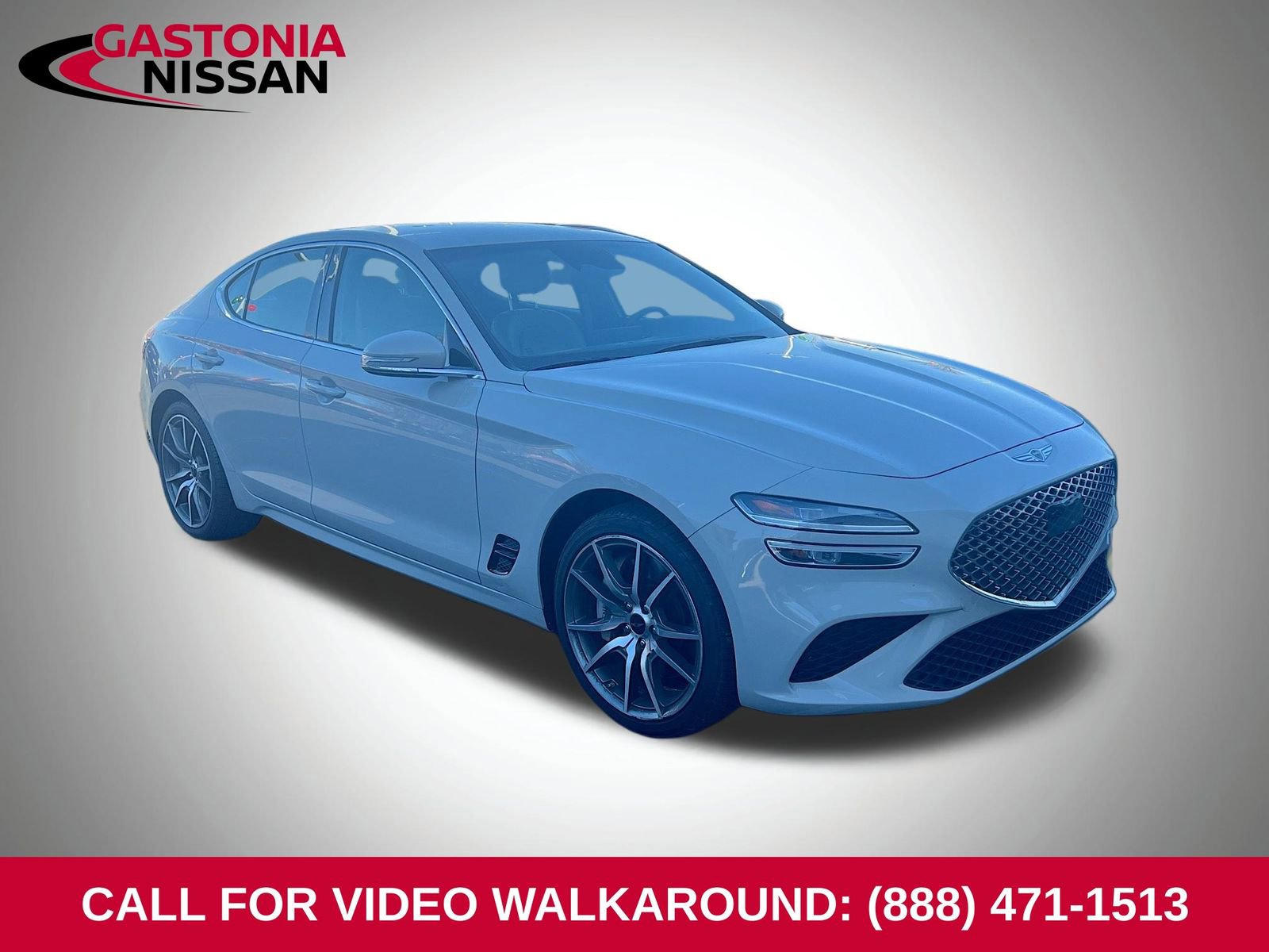 Used 2024 Genesis G70 2.5T image 1
