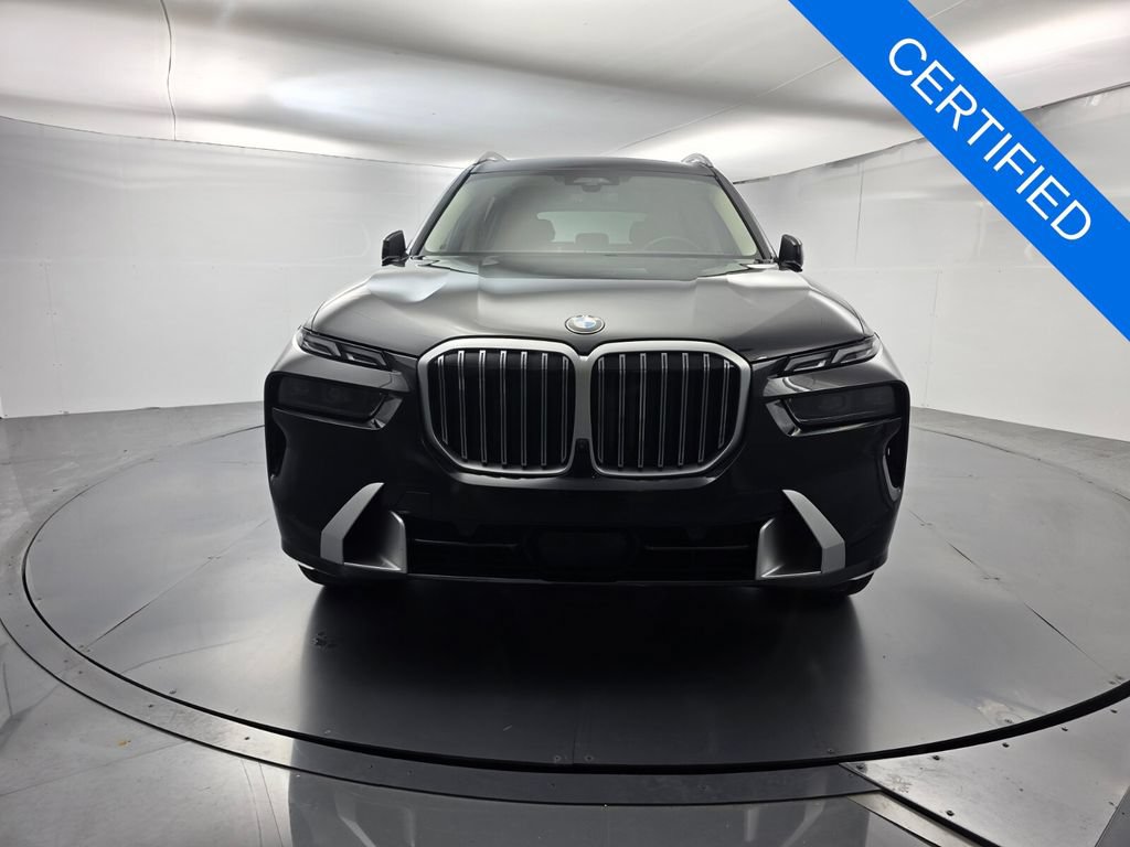 Used 2024 BMW X7 xDrive40i AWD/4WD image 2