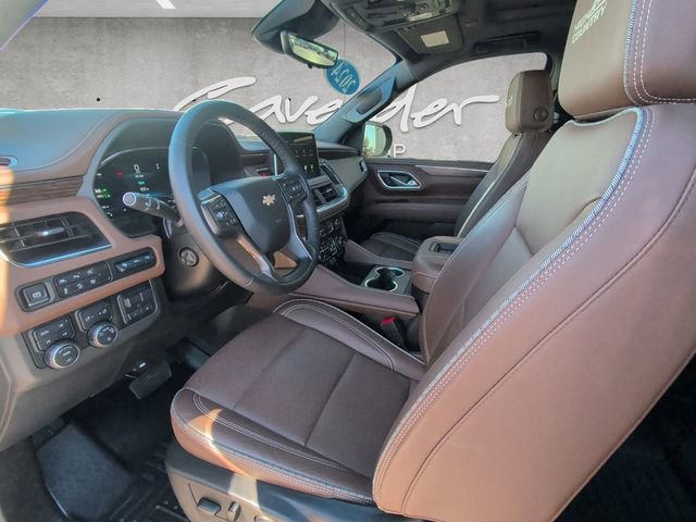 Used 2024 Chevrolet Suburban High Country image 19