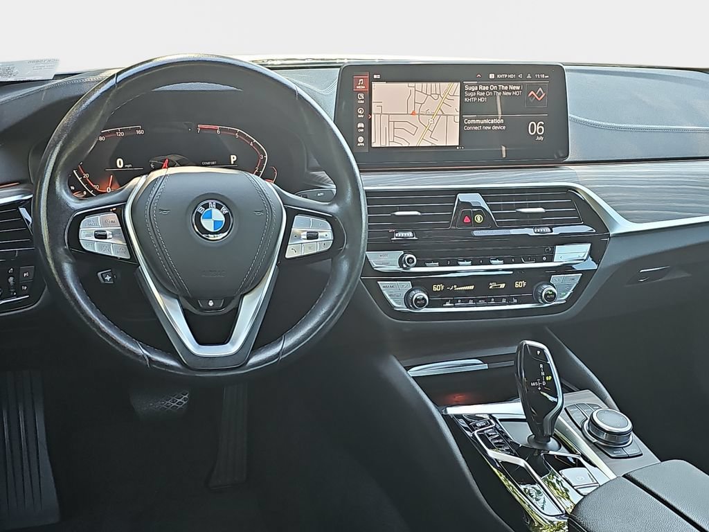 Used 2022 BMW 530i xDrive w/ Premium Enhanced Package AWD/4WD image 17
