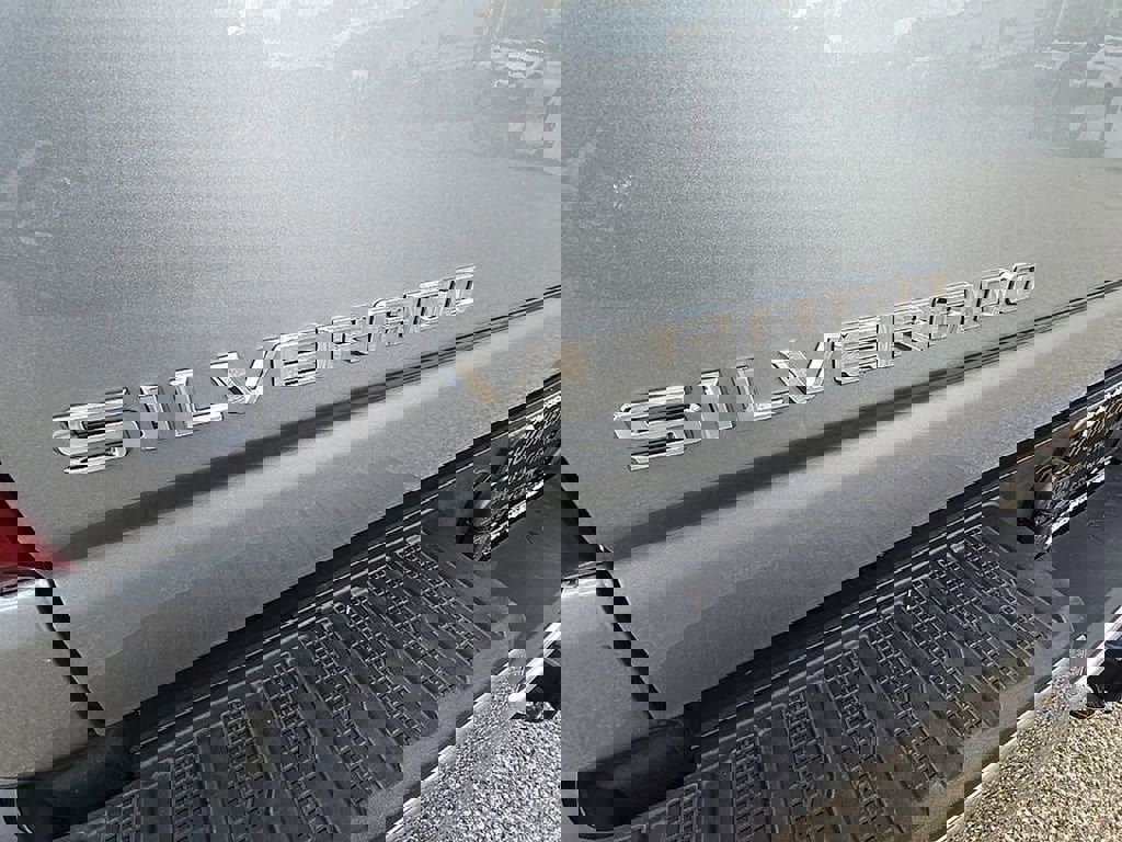 Used 2024 Chevrolet Silverado 2500 LT w/ Convenience Package image 51