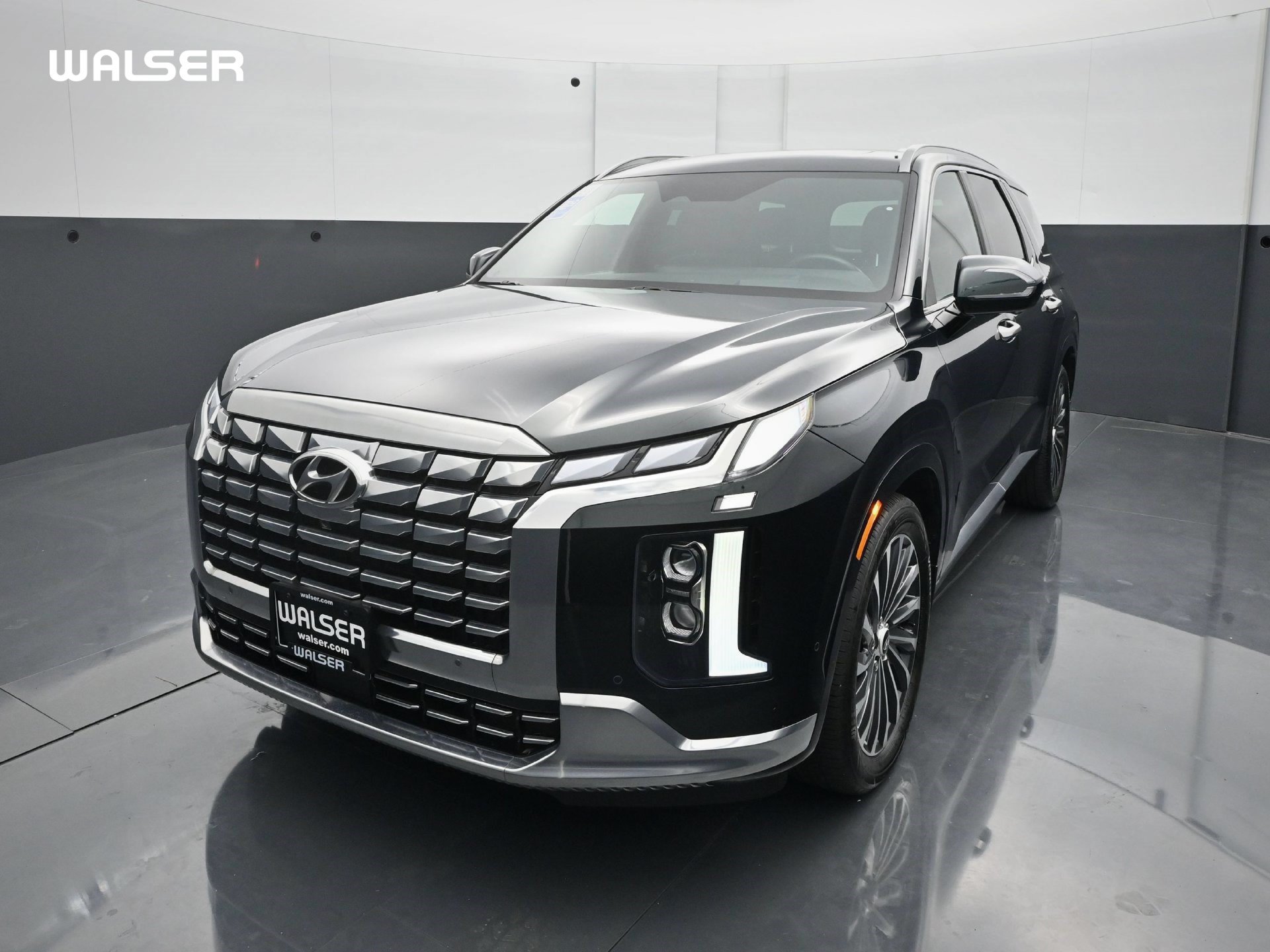 Used 2024 Hyundai Palisade Calligraphy AWD/4WD image 1