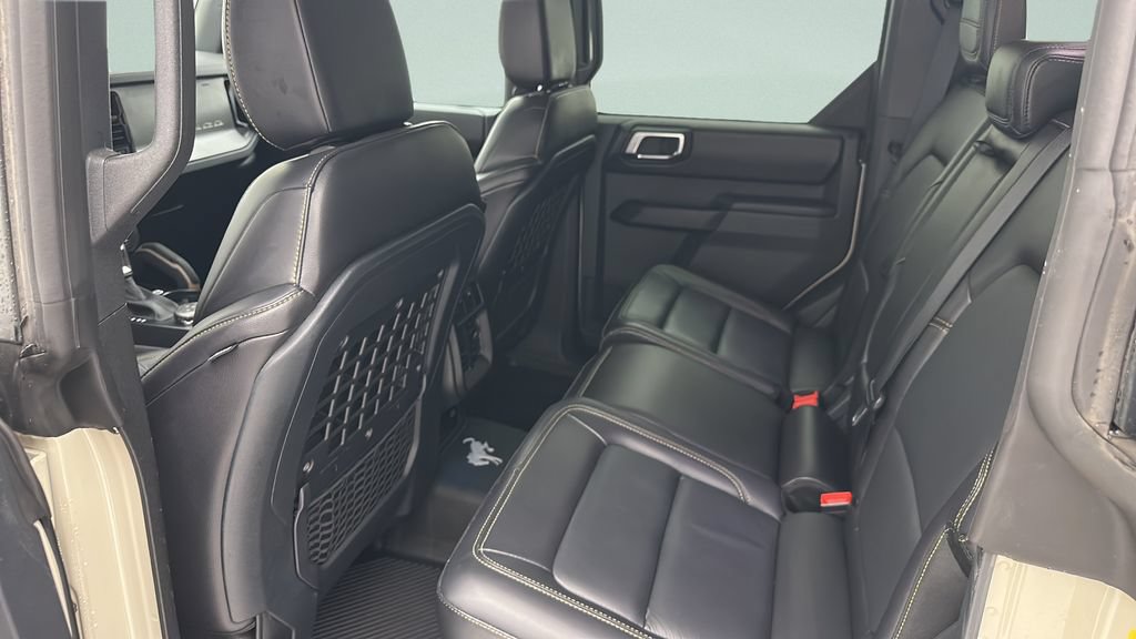 Used 2025 Ford Bronco Badlands AWD/4WD image 10