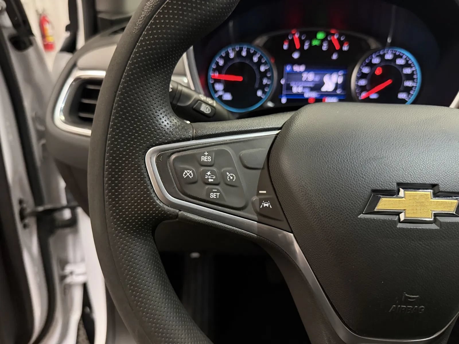 Used 2023 Chevrolet Equinox LS w/ LS Convenience Package AWD/4WD image 21