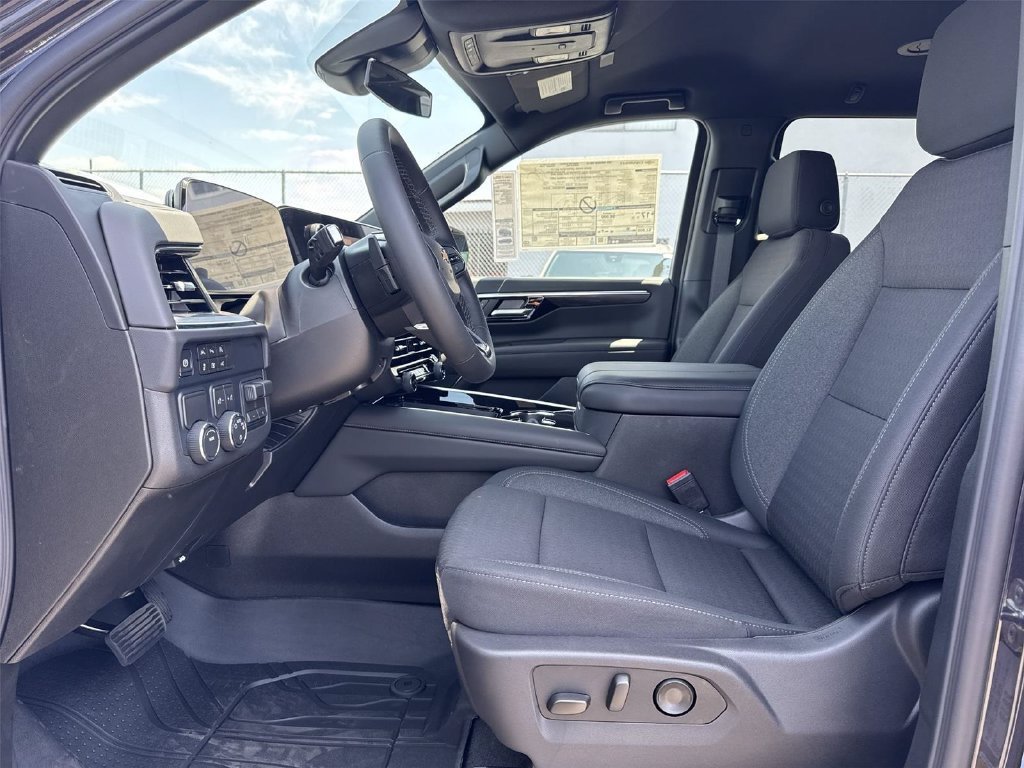 New 2026 Chevrolet Suburban LS RWD image 21