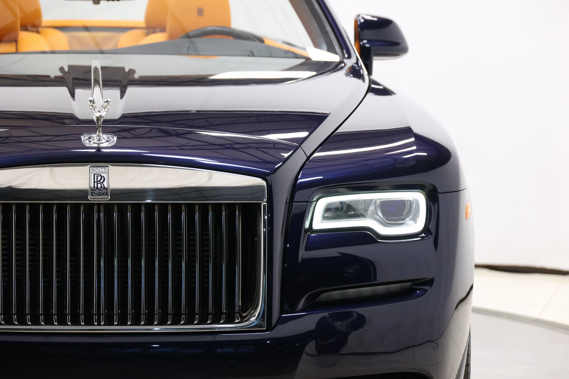 Used 2016 Rolls-Royce Dawn image 95